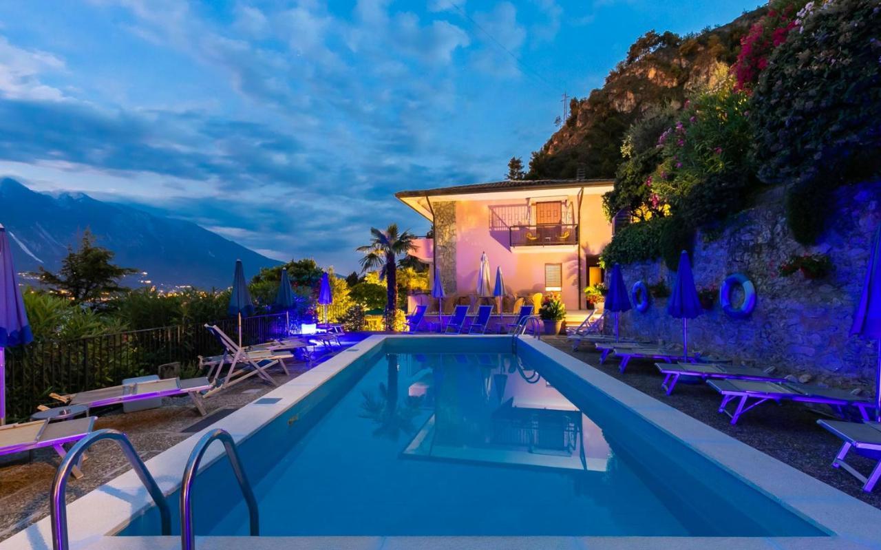 Hotel La Gardenia & Villa Oleandra Limone sul Garda Exterior foto