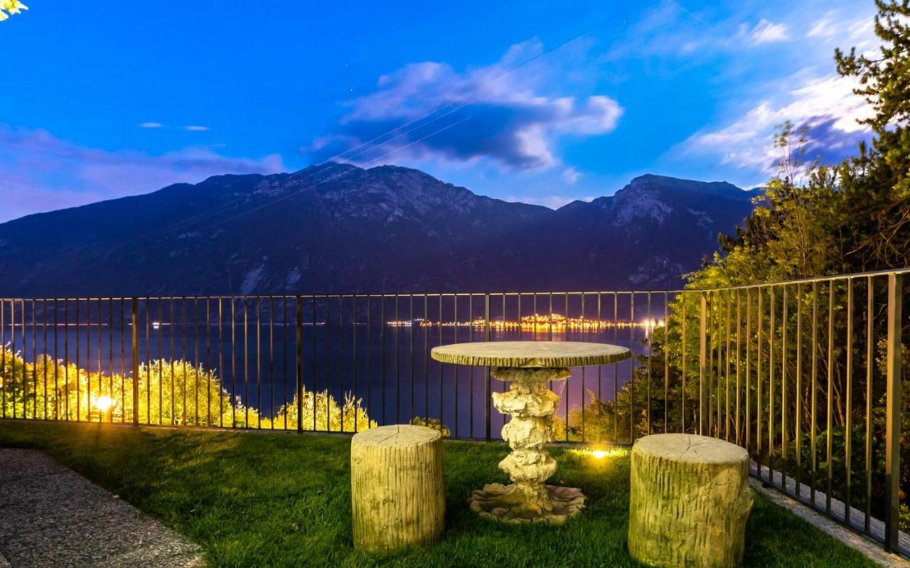 Hotel La Gardenia & Villa Oleandra Limone sul Garda Exterior foto